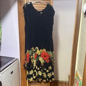 Chic Black Floral Midi Dress